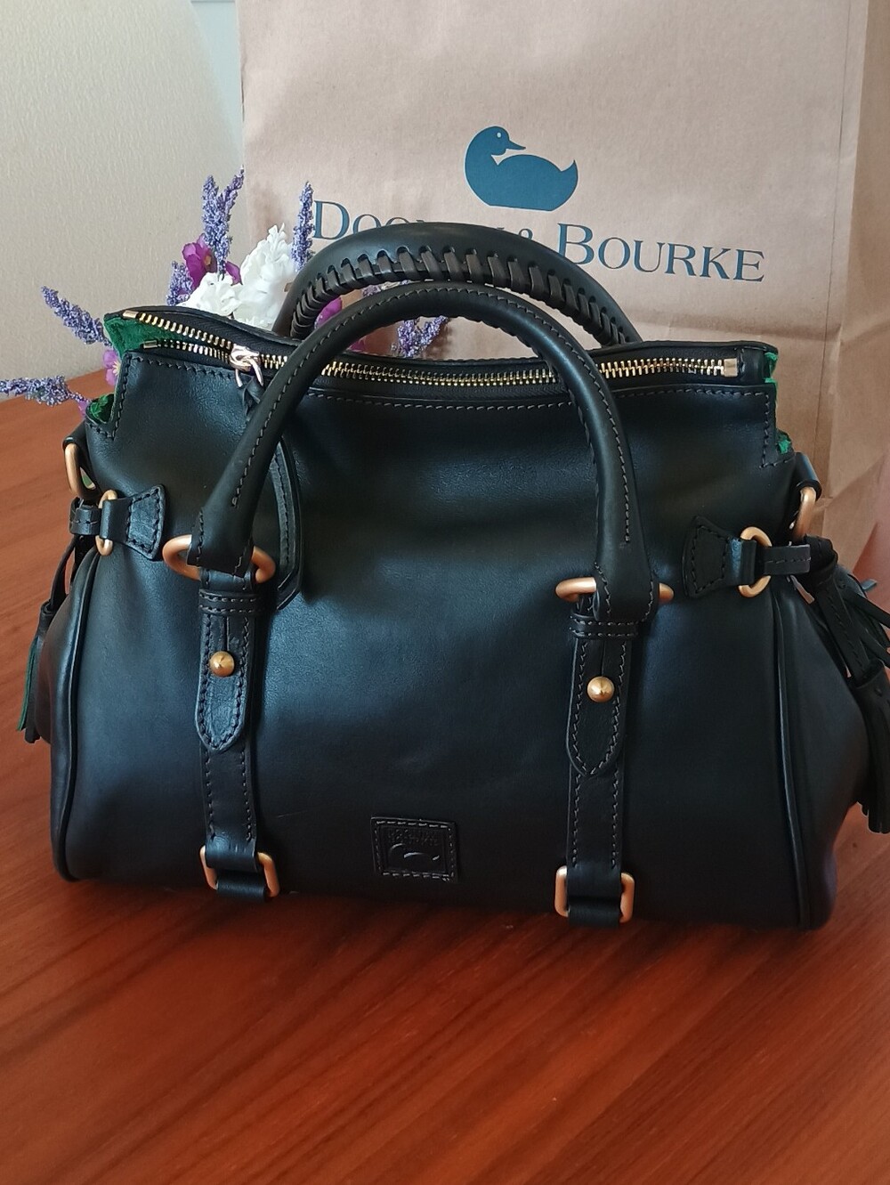 NWT! Dooney & Bourke Florentine* Medium/Regular Satchel In Black/Black - Picture 6 of 16